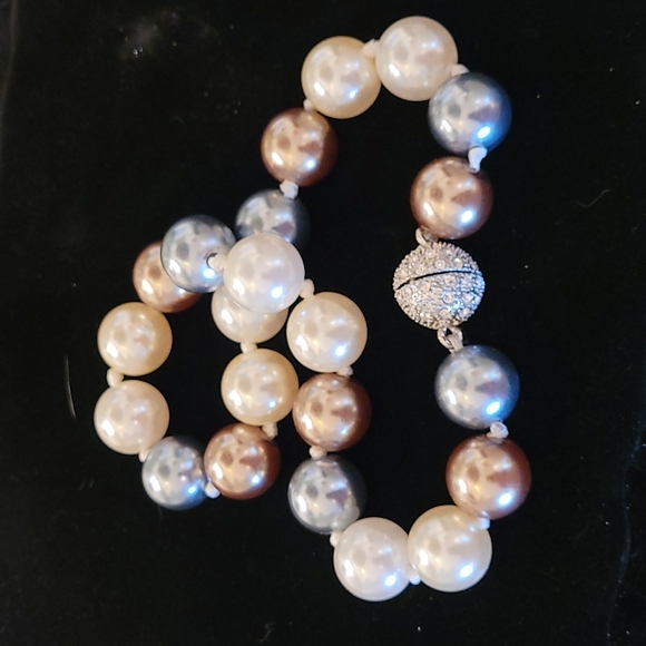 Large Chunky Pearl Choker - Picture 6 of 7